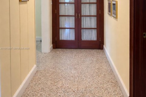 Immobilier commercial à vendre à Pompano Beach, Floride № 2040089 - photo 12