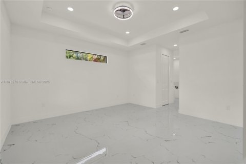 Villa ou maison à vendre à Port Charlotte, Floride: 4 chambres, 165.64 m2 № 1943487 - photo 12