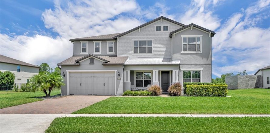 House in Orlando, Florida 6 bedrooms, 458.1 sq.m. № 1744880