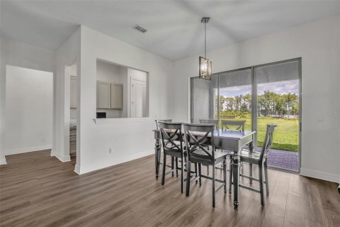 House in Orlando, Florida 6 bedrooms, 458.1 sq.m. № 1744880 - photo 17