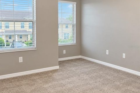 Touwnhouse à louer à Lakeland, Floride: 2 chambres, 138.98 m2 № 2412667 - photo 8