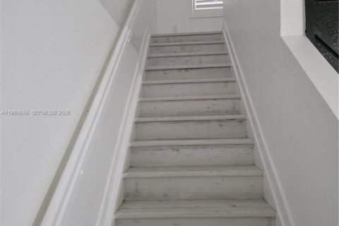 Casa en alquiler en Florida City, Florida, 4 dormitorios, 197.51 m2 № 2044313 - foto 9