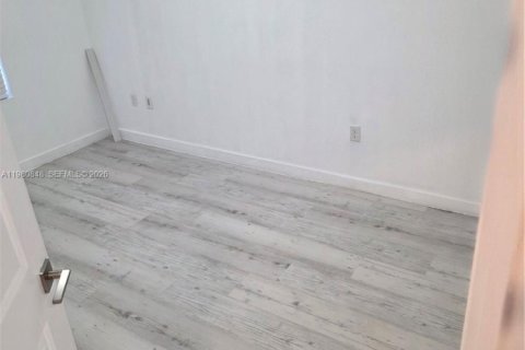 Casa en alquiler en Florida City, Florida, 4 dormitorios, 197.51 m2 № 2044313 - foto 16