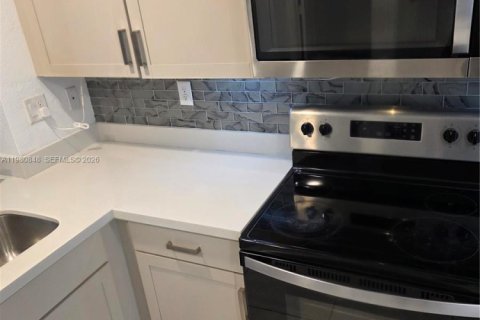 Casa en alquiler en Florida City, Florida, 4 dormitorios, 197.51 m2 № 2044313 - foto 4