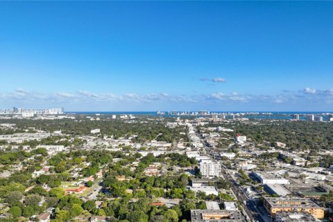 Villa ou maison à vendre à North Miami, Floride: 4 chambres № 2053635 - photo 13