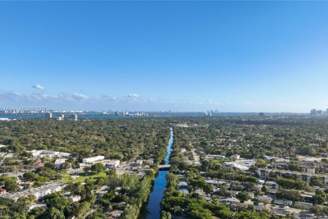 Villa ou maison à vendre à North Miami, Floride: 4 chambres № 2053635 - photo 29