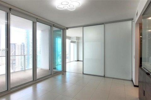 Condo in Miami, Florida, 1 bedroom  № 1882154 - photo 25