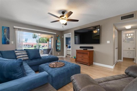 Condominio en venta en Bradenton, Florida, 1 dormitorio, 74.14 m2 № 1530506 - foto 12