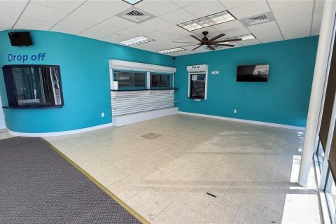 Commercial property in Largo, Florida 278.71 sq.m. № 2206372 - photo 6