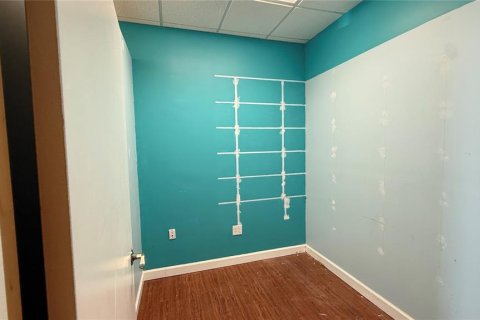 Commercial property in Largo, Florida 278.71 sq.m. № 2206372 - photo 12