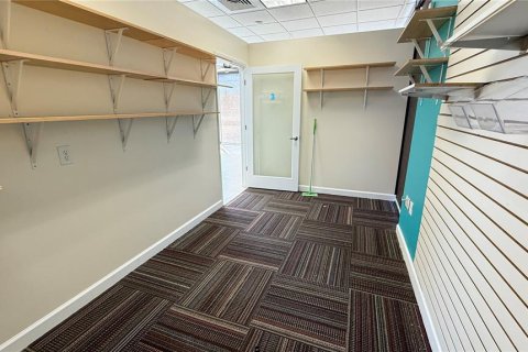 Commercial property in Largo, Florida 278.71 sq.m. № 2206372 - photo 11