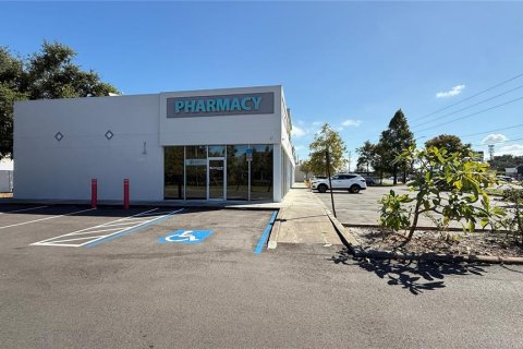 Commercial property in Largo, Florida 278.71 sq.m. № 2206372 - photo 2