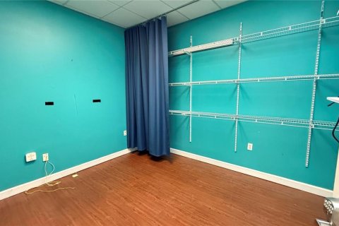 Commercial property in Largo, Florida 278.71 sq.m. № 2206372 - photo 14