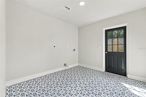 Villa ou maison à vendre à Tampa, Floride: 3 chambres, 138.7 m2 № 2420086 - photo 29