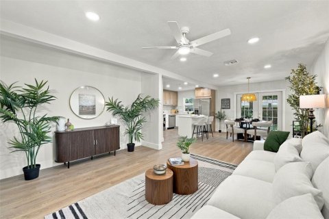 Villa ou maison à vendre à Tampa, Floride: 3 chambres, 138.7 m2 № 2420086 - photo 4