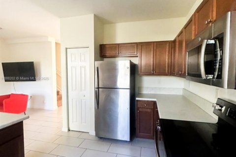 Adosado en alquiler en Miami, Florida, 3 dormitorios, 158.03 m2 № 1954002 - foto 9