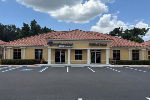 Immobilier commercial à vendre à Riverview, Floride: 185.8 m2 № 2211324 - photo 2