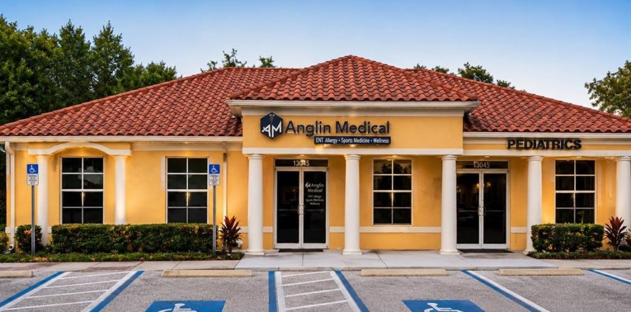 Immobilier commercial à Riverview, Floride 185.8 m2 № 2211324