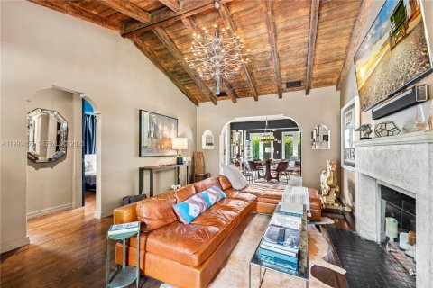 Casa en alquiler en Miami, Florida, 2 dormitorios, 99.59 m2 № 2055469 - foto 6