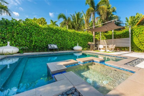 Casa en alquiler en Miami, Florida, 2 dormitorios, 99.59 m2 № 2055469 - foto 19