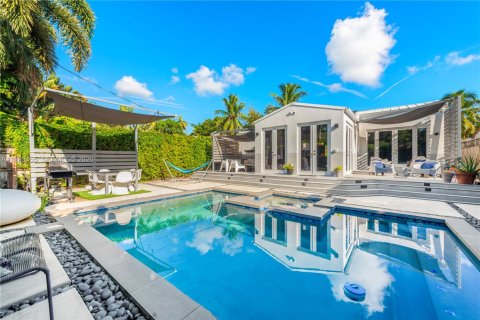 Casa en Miami, Florida 2 dormitorios, 99.59 m2 № 2055469