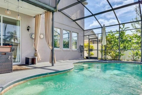 Villa ou maison à louer à Davenport, Floride: 4 chambres, 209.59 m2 № 2345227 - photo 4