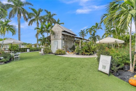 Propiedad comercial en venta en Miami, Florida № 2013406 - foto 10