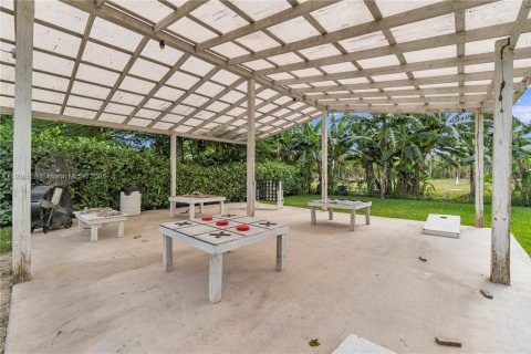 Propiedad comercial en venta en Miami, Florida № 2013406 - foto 12