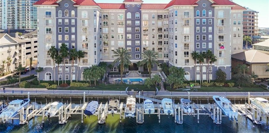 Condominio en Tampa, Florida, 3 dormitorios № 1767895