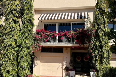 Touwnhouse à Palmetto Bay, Floride 3 chambres, 306.3 m2 № 2010165