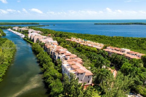Touwnhouse à vendre à Palmetto Bay, Floride: 3 chambres, 306.3 m2 № 2010165 - photo 2