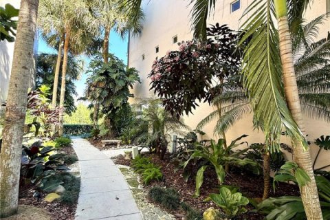 Touwnhouse à vendre à Palmetto Bay, Floride: 3 chambres, 306.3 m2 № 2010165 - photo 22