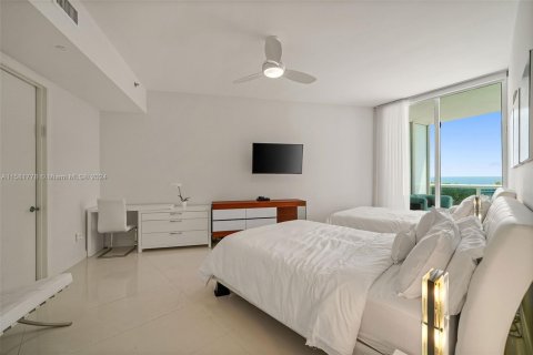 Condo in Sunny Isles Beach, Florida, 2 bedrooms  № 1960520 - photo 29