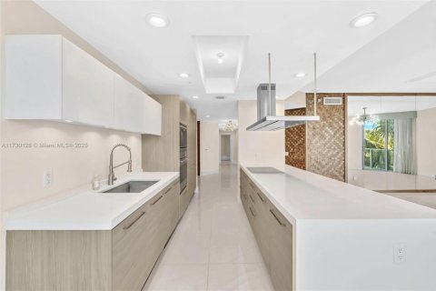 Copropriété à vendre à North Miami Beach, Floride: 3 chambres, 212.28 m2 № 1937363 - photo 8