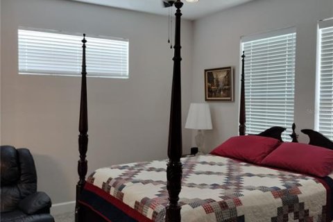 House in New Port Richey, Florida 4 bedrooms, 179.39 sq.m. № 1757964 - photo 21