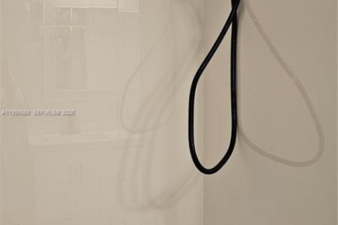 Casa en alquiler en Fort Lauderdale, Florida, 3 dormitorios, 120.03 m2 № 2066086 - foto 16