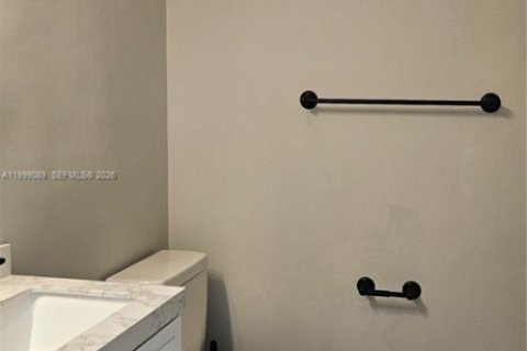 Casa en alquiler en Fort Lauderdale, Florida, 3 dormitorios, 120.03 m2 № 2066086 - foto 14