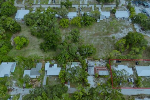 Commercial property in Sarasota, Florida 115.94 sq.m. № 1249270 - photo 1