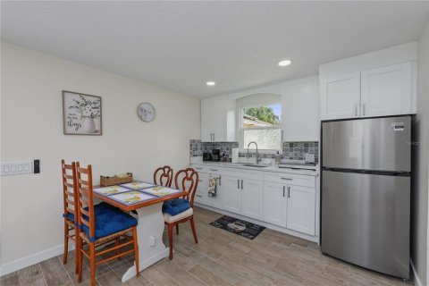 Villa ou maison à vendre à Tampa, Floride: 4 chambres, 189.71 m2 № 2413432 - photo 26