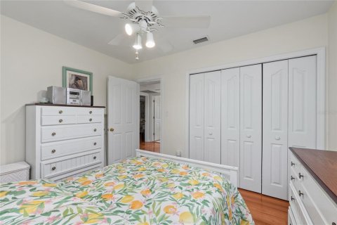Villa ou maison à vendre à Tampa, Floride: 4 chambres, 189.71 m2 № 2413432 - photo 15