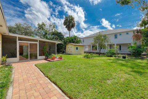 Villa ou maison à vendre à Tampa, Floride: 4 chambres, 189.71 m2 № 2413432 - photo 23