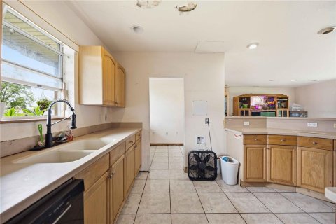 Villa ou maison à vendre à Port Charlotte, Floride: 2 chambres, 113.15 m2 № 2198045 - photo 7
