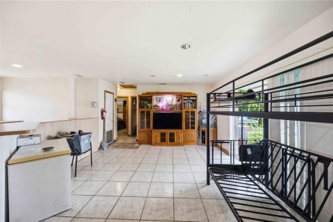 Villa ou maison à vendre à Port Charlotte, Floride: 2 chambres, 113.15 m2 № 2198045 - photo 11