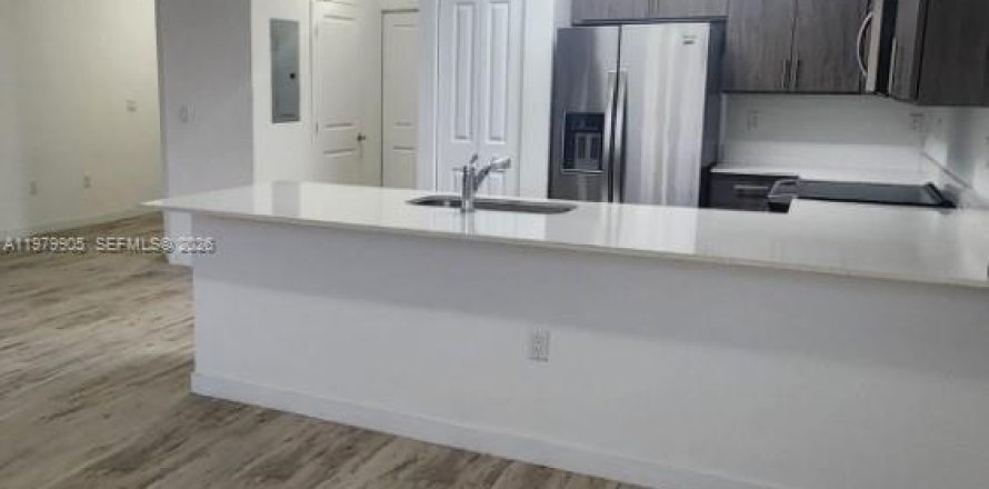 Квартира в Майами, Флорида 3 спальни, 138.05м2 № 2047663