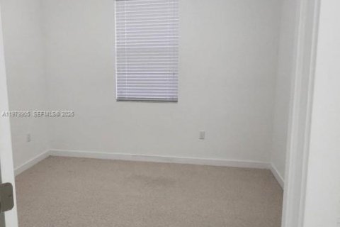 Снять в аренду квартиру в Майами, Флорида 3 спальни, 138.05м2, № 2047663 - фото 8