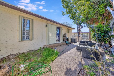 Apartment in Wilton Manors, Florida 1 bedroom, 90.77 sq.m. № 2398001 - photo 12