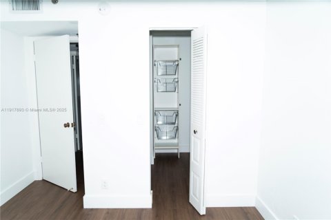 Copropriété à louer à Oakland Park, Floride: 2 chambres, 116.13 m2 № 1972442 - photo 18