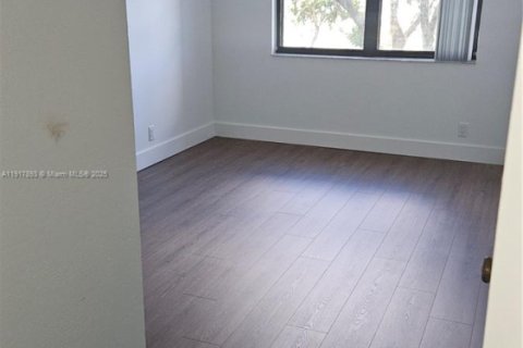 Copropriété à louer à Oakland Park, Floride: 2 chambres, 116.13 m2 № 1972442 - photo 5