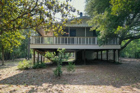 House in Holt, Florida 2 bedrooms, 99.03 sq.m. № 589844 - photo 1