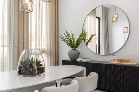 Townhouse in Miami, Florida 3 bedrooms, 268.02 sq.m. № 1954035 - photo 15